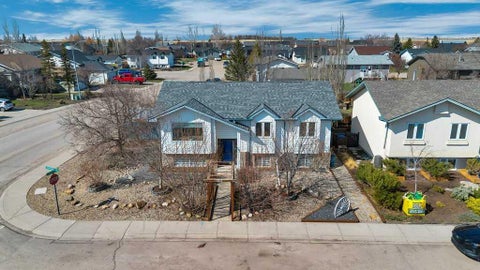 Photo of 191 Strathaven Crescent, Strathmore, AB T1P 1N5 (MLS # A2310429)