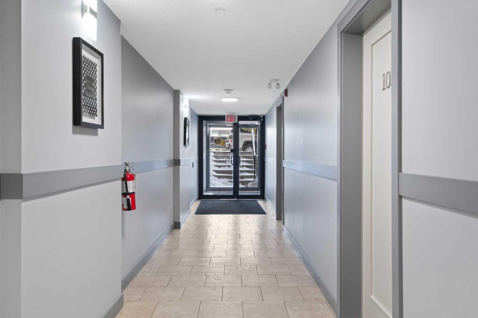 1805 26 Avenue SW 202