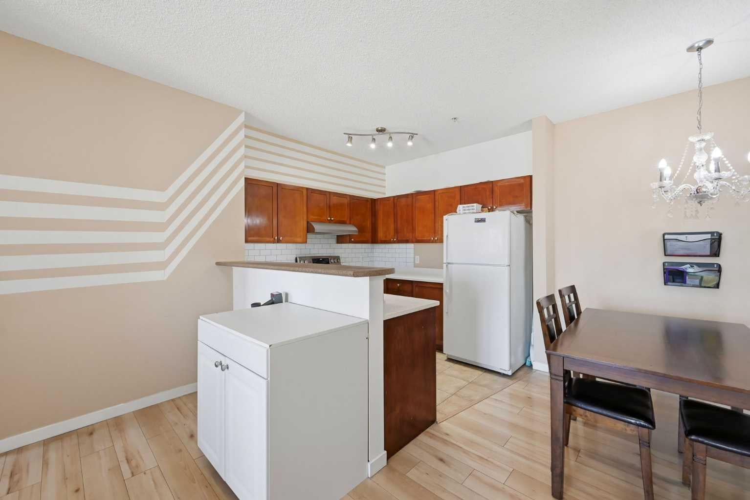1140 Taradale Drive NE 2206