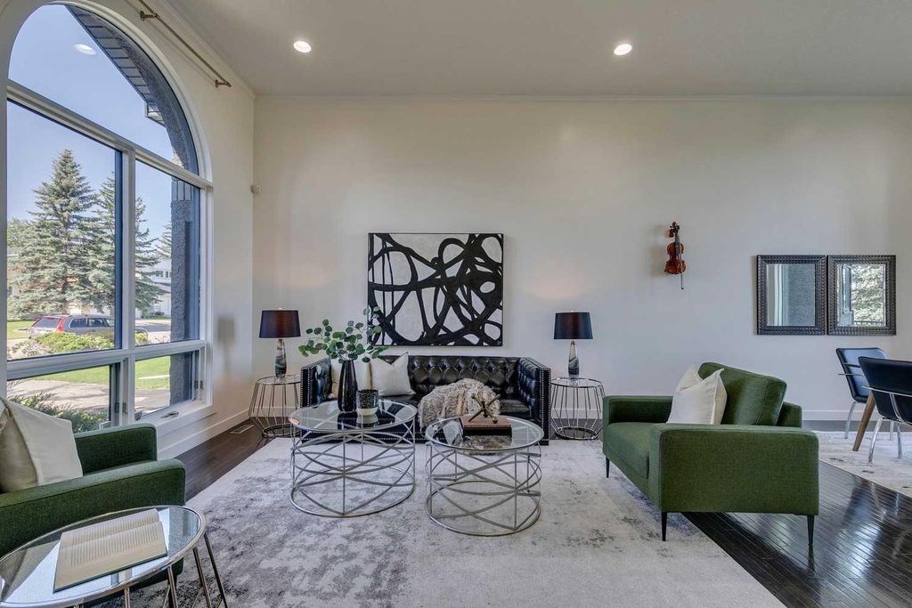 Photo of 1396 Shawnee Road SW, Calgary, AB T2Y 2H1 (MLS # A2247510)
