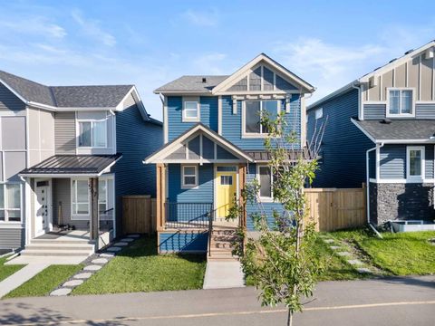 Photo of 571 Livingston Way NE, Calgary, AB T3P 0V9 (MLS # A2303524)