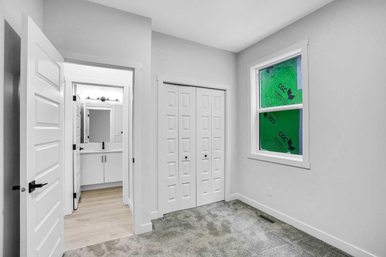 384 Homestead Grove NE