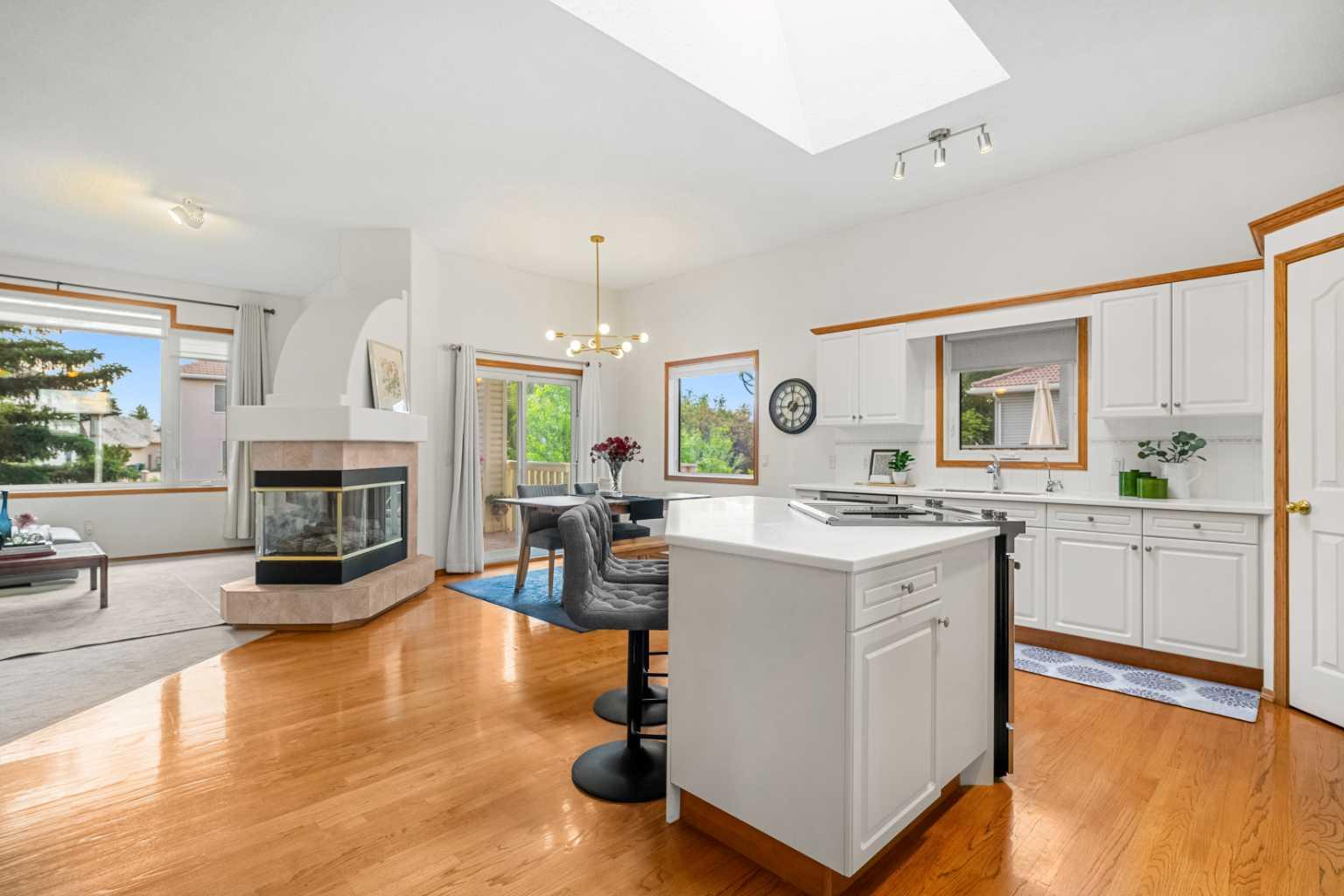 125 Woodpark Close SW