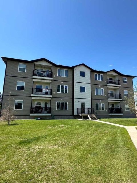 Photo of 4520 51 Street #201 A, Vermilion, AB T9X 0A2 (MLS # A2328014)