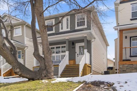 Photo of 131 25 Avenue NE, Calgary, AB T2E 1X9 (MLS # A2300858)
