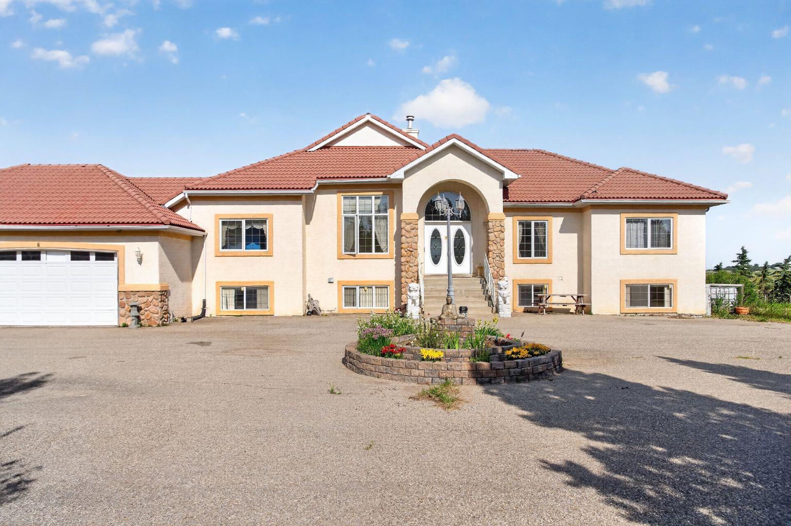 6 Meadow Ridge Bay