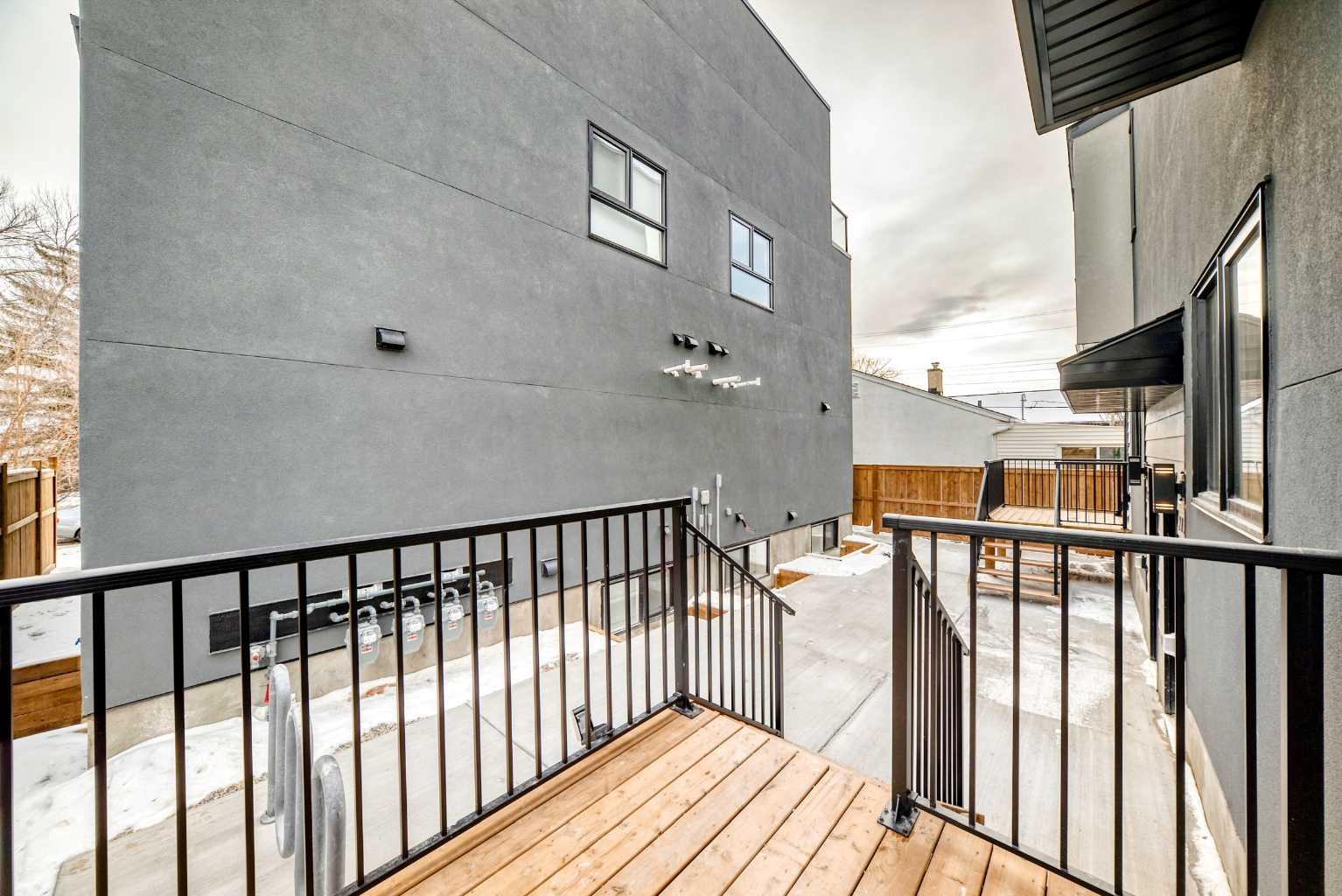 1729 31 Street SW 201