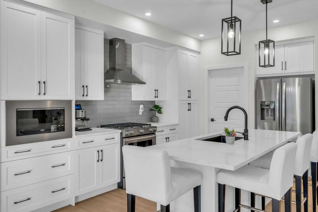 Photo of 35 Versant View SW, Calgary, AB T2Y 0W9 (MLS # A2284214)