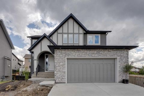 46 Heritage Close Cochrane AB T4C 3G8