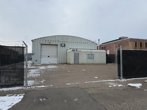 426 10 Street N Lethbridge AB T1H 2C7