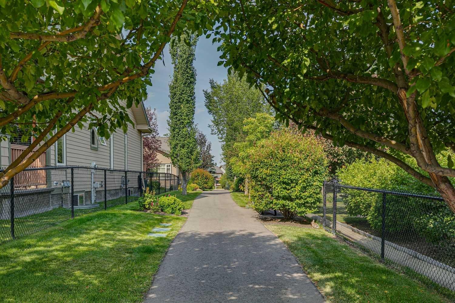 64 Bridle Estates Place SW