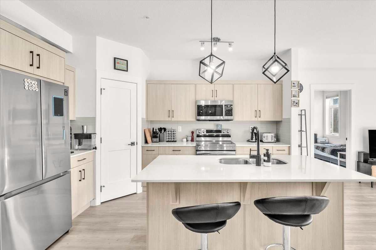 30 Sage Hill Walk NW 305