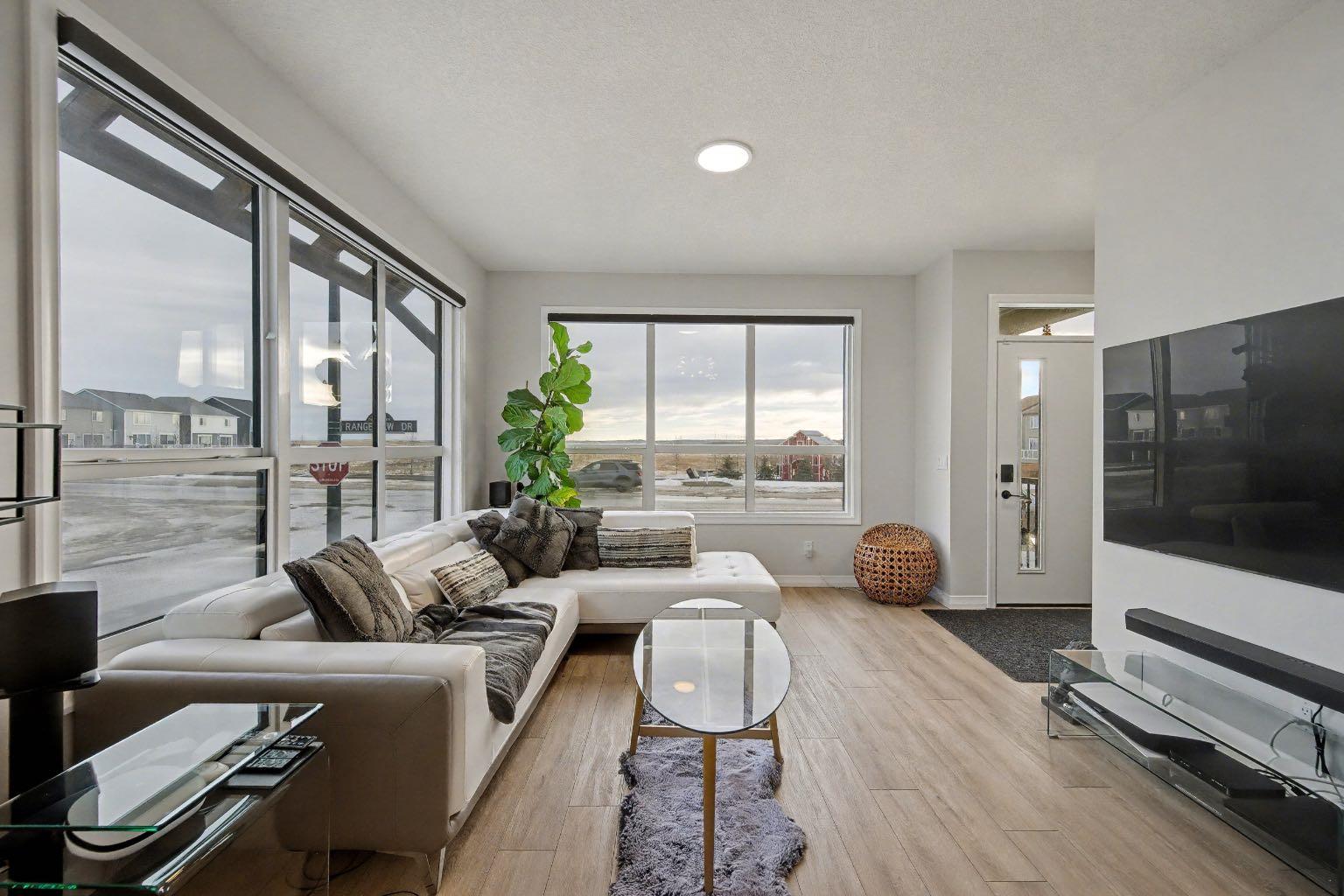 1882 Rangeview Drive SE