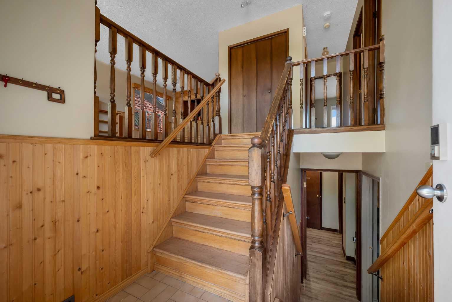124 Macewan Drive NW