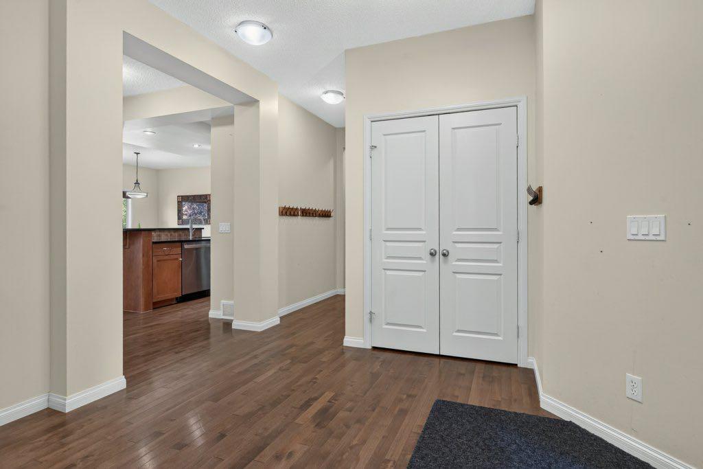 164 ASPENMERE Close
