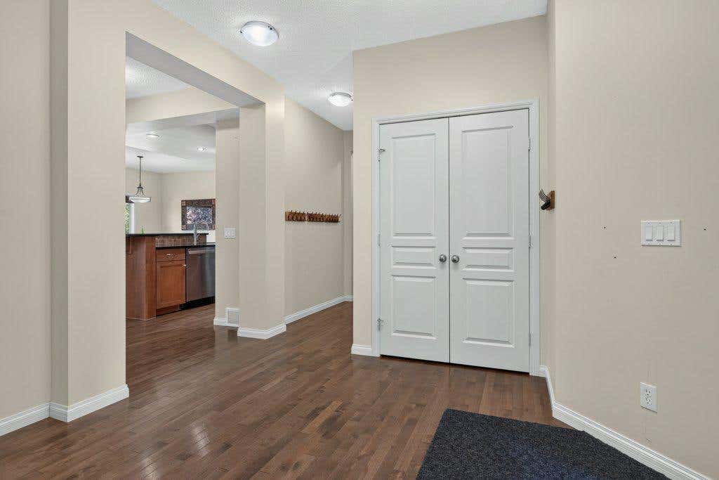 Photo of 164 ASPENMERE Close, Chestermere, AB T1X 0G3 (MLS # A2337731)