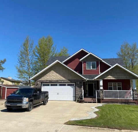 Photo of 310 8 Avenue, Fox Creek, AB T0H 1P0 (MLS # A2354603)