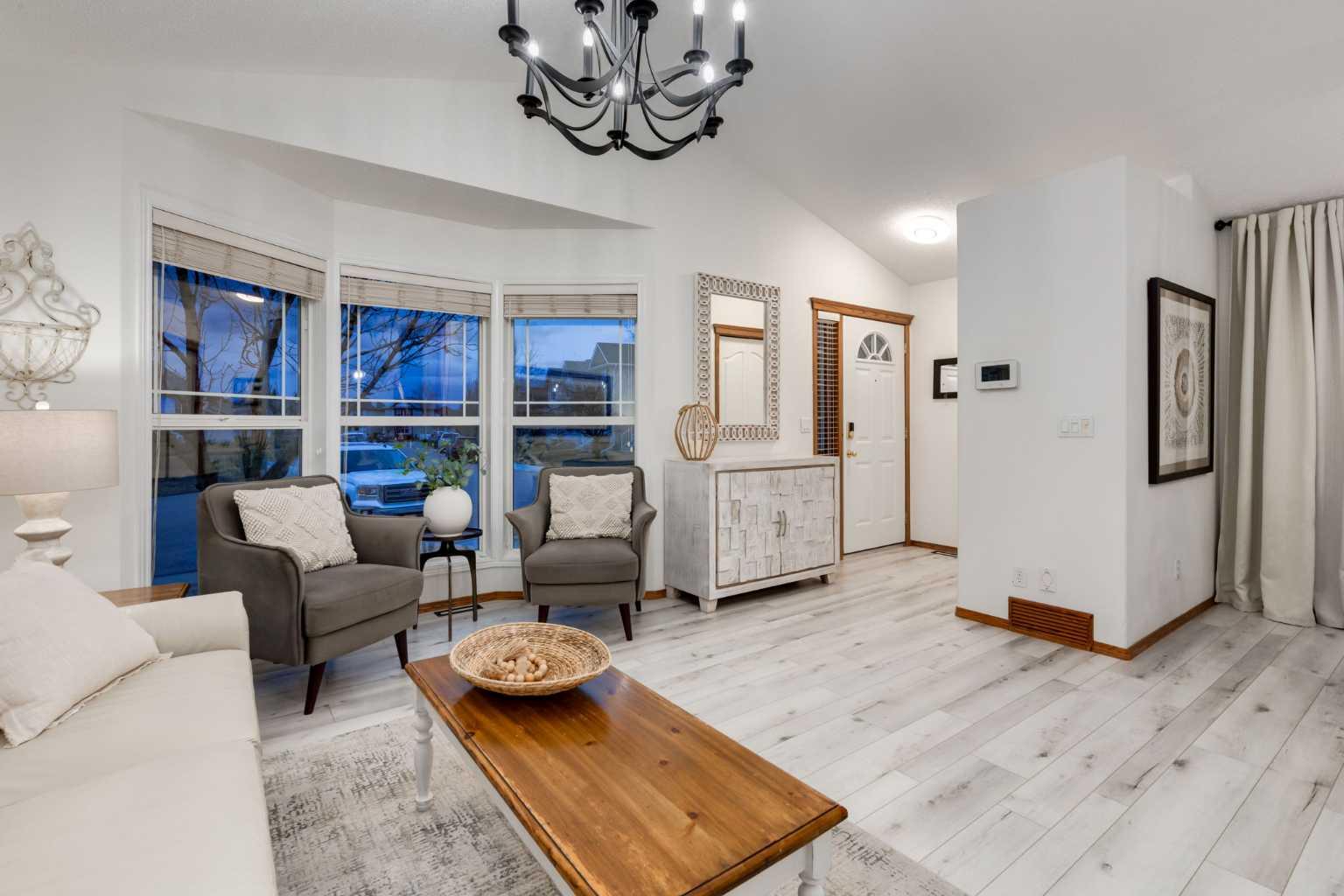 117 CRAMOND Crescent SE
