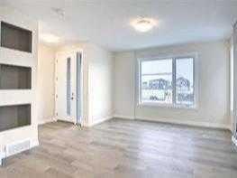 105 Cobbestone Gate SW