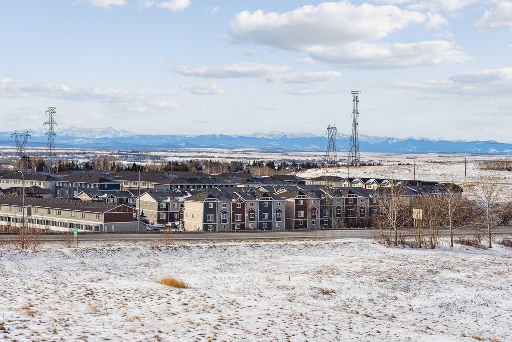 Photo of 117 Rockyledge View NW #15, Calgary, AB T3G 5X1 (MLS # A2278263)