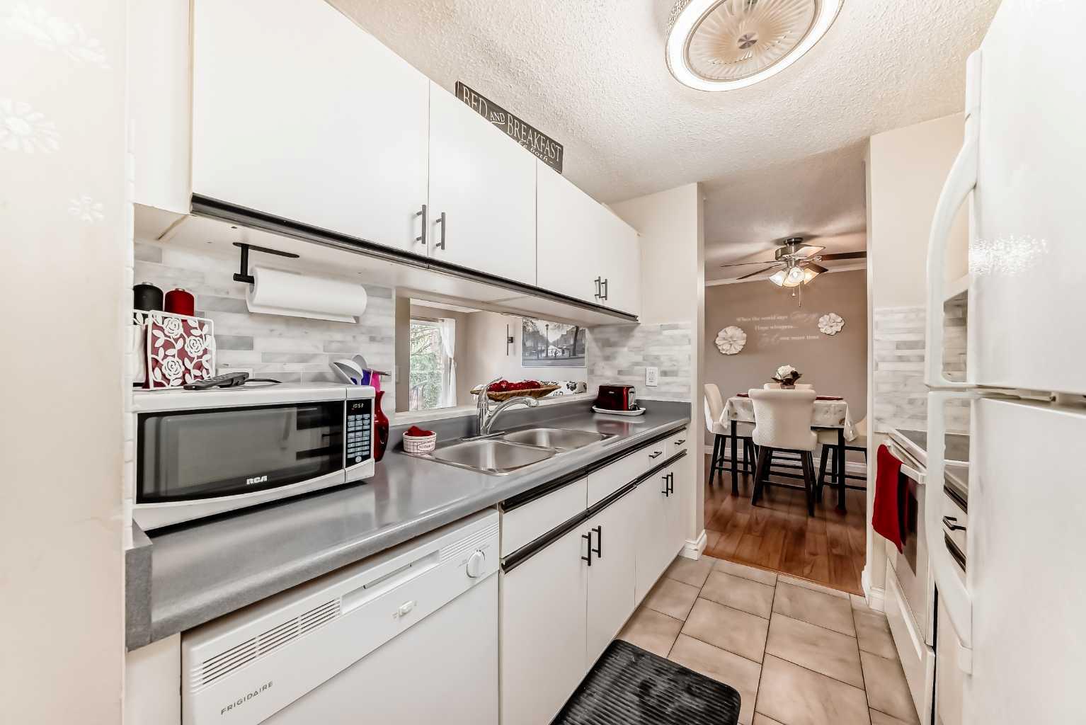 20 Dover Point SE 314