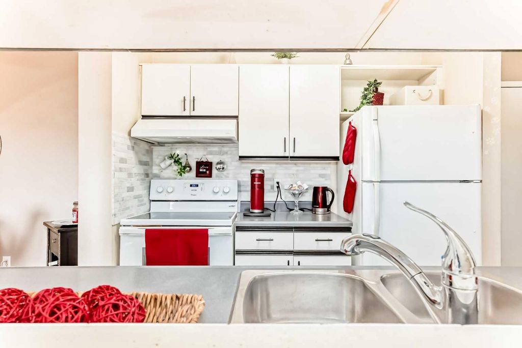 Photo of 20 Dover Point SE #314, Calgary, AB T2B 3K3 (MLS # A2305691)