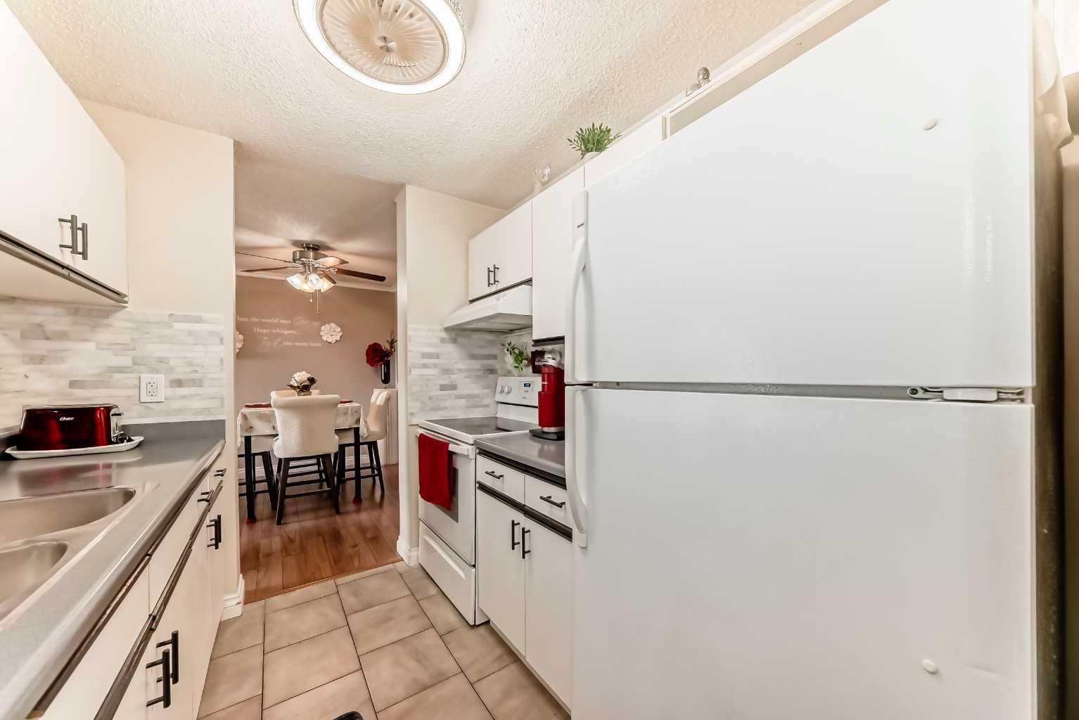 20 Dover Point SE 314