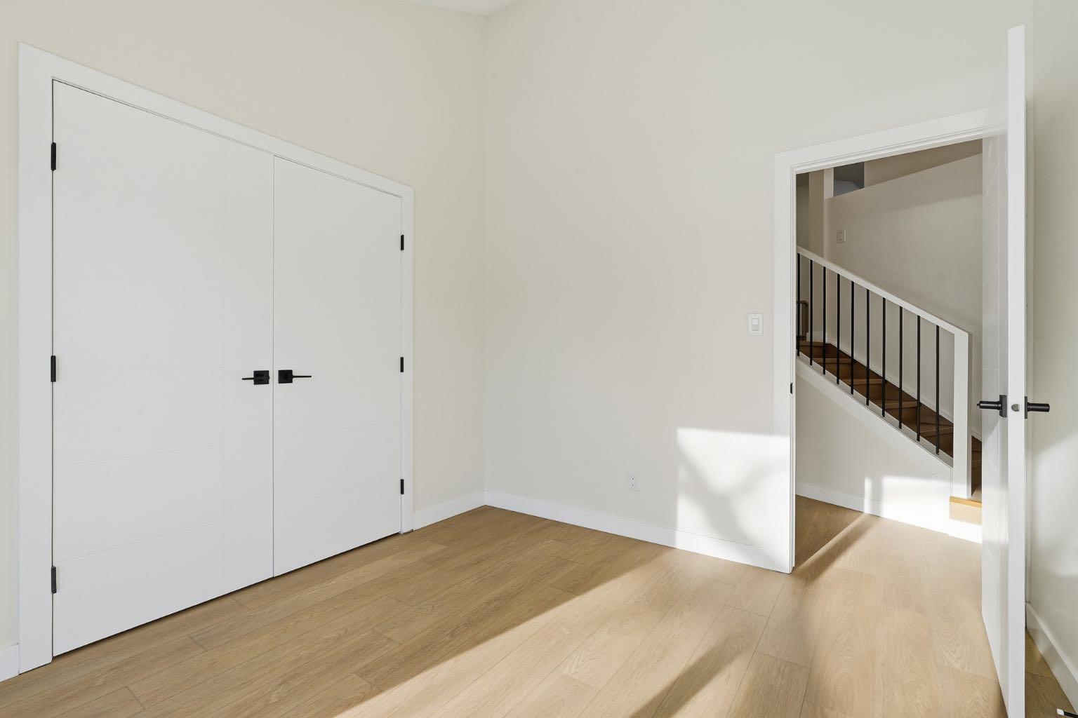 96 Falshire Drive NE