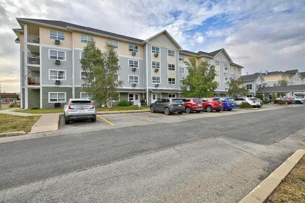 Photo of 10402 111 Street #424, Grande Prairie, AB T8V 8G4 (MLS # A2291831)