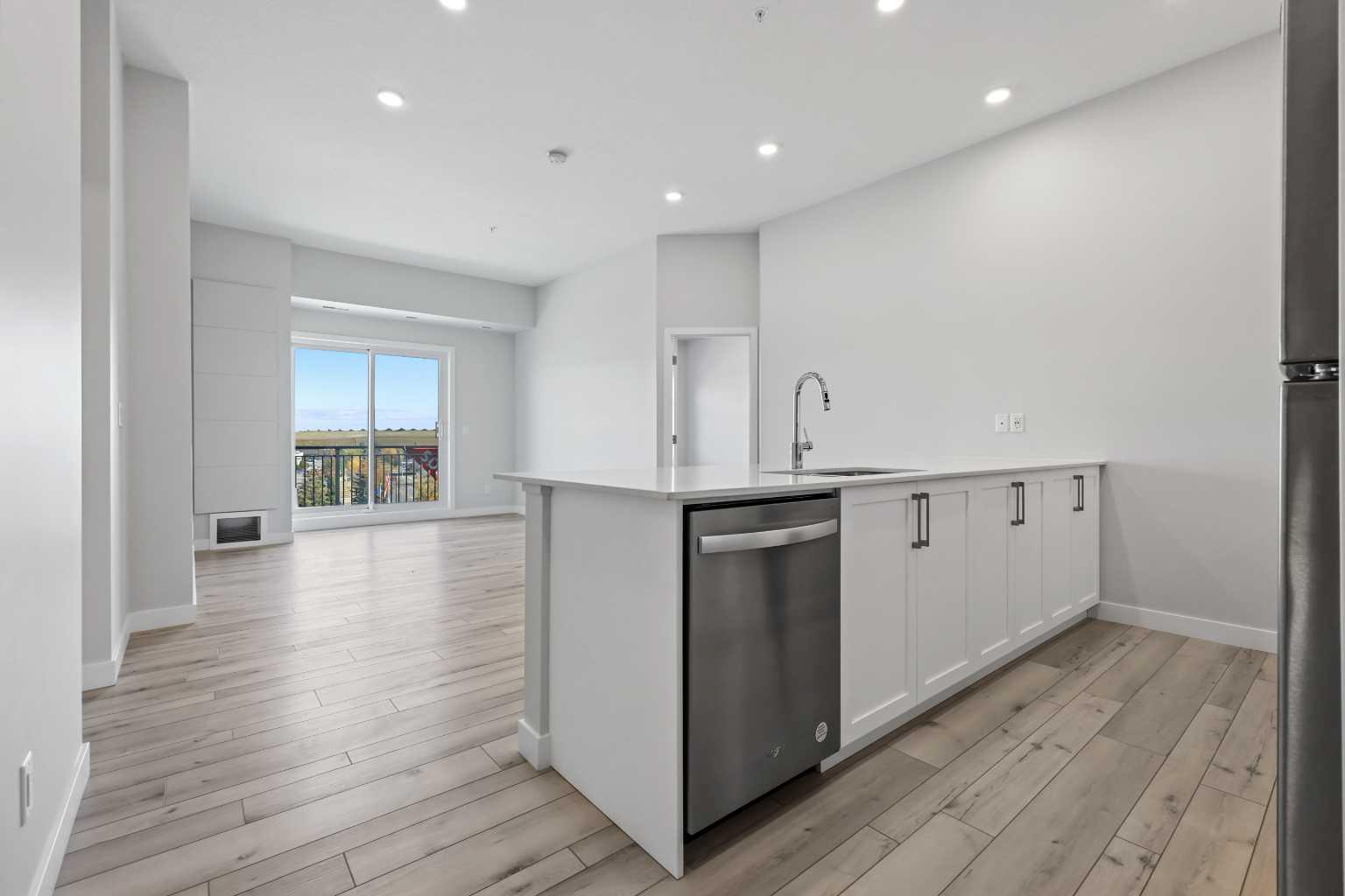 255 Les Jardins Park SE 408