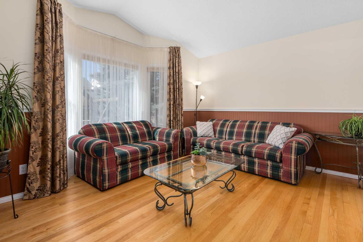 232 Millbank Drive SW