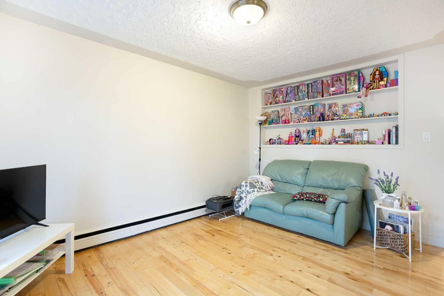 1027 12 Avenue SW 302