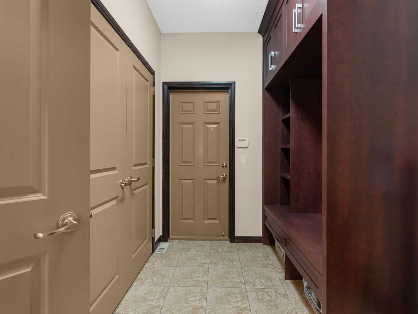 248 ASPENMERE Close