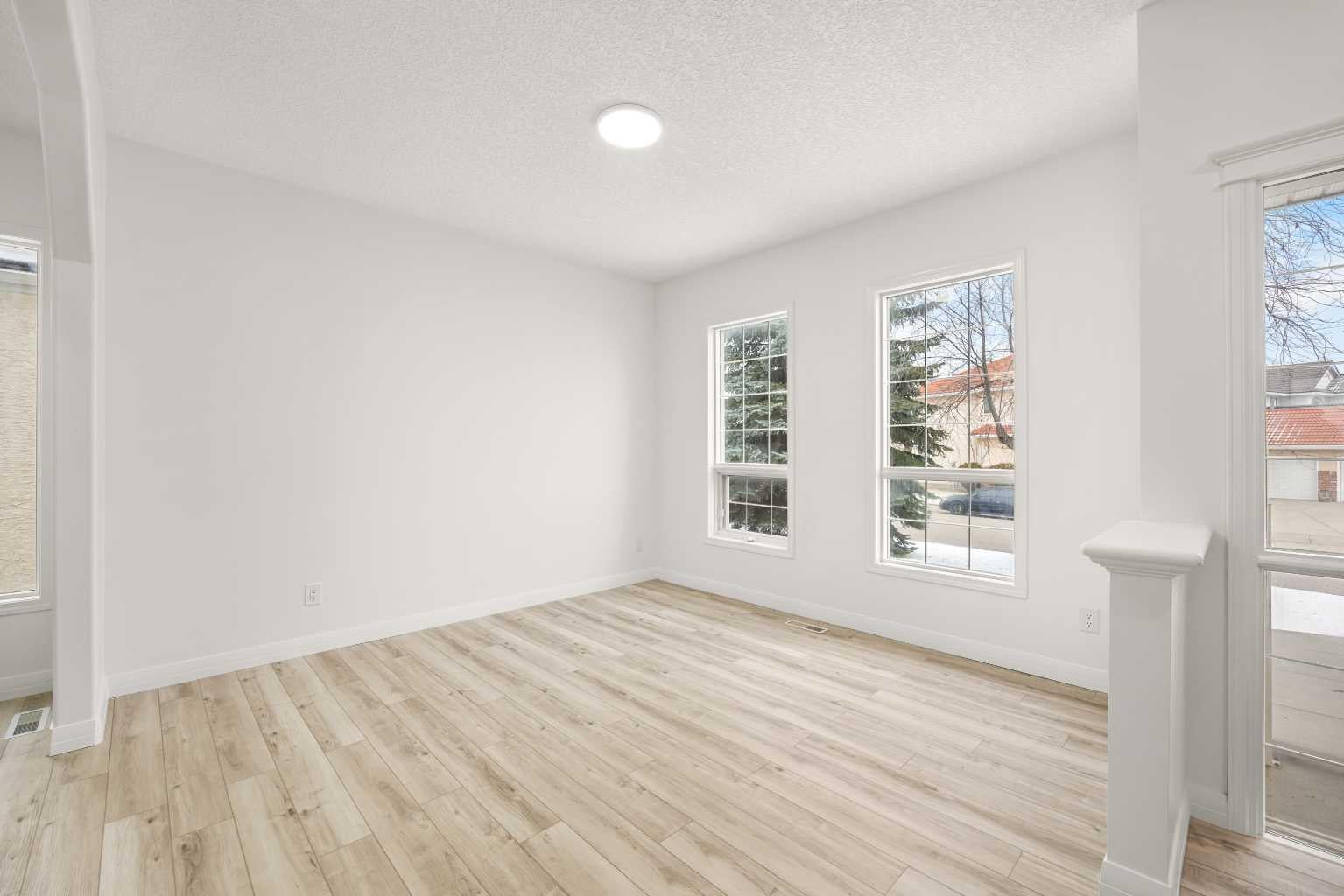 78 Hamptons Circle NW