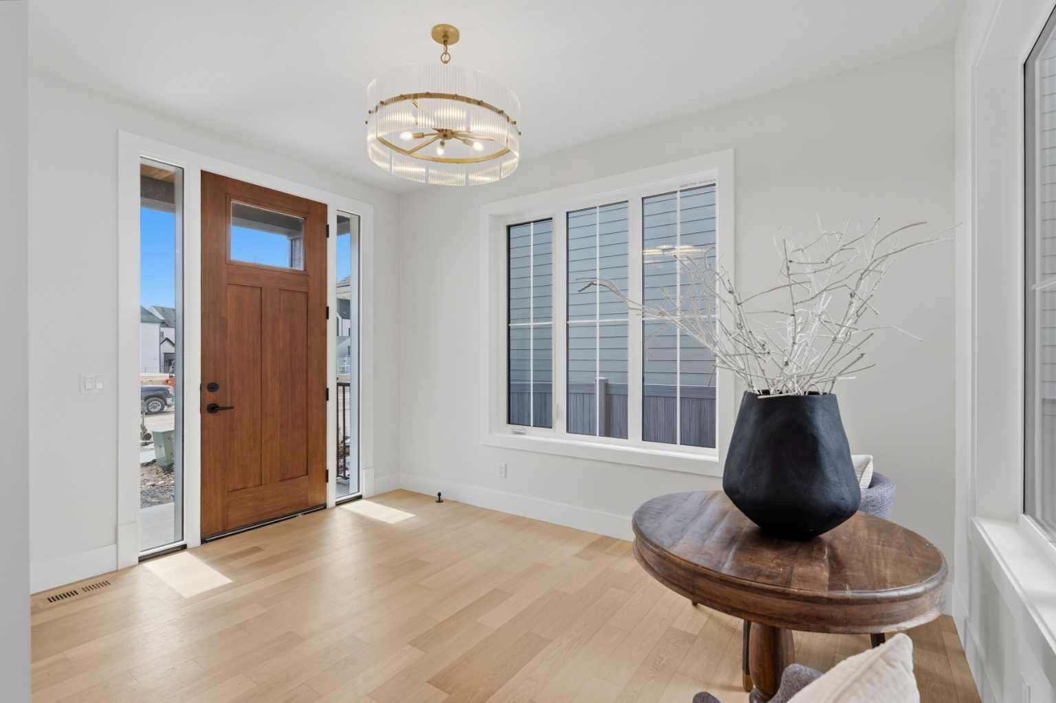 378 Bessborough Drive SW