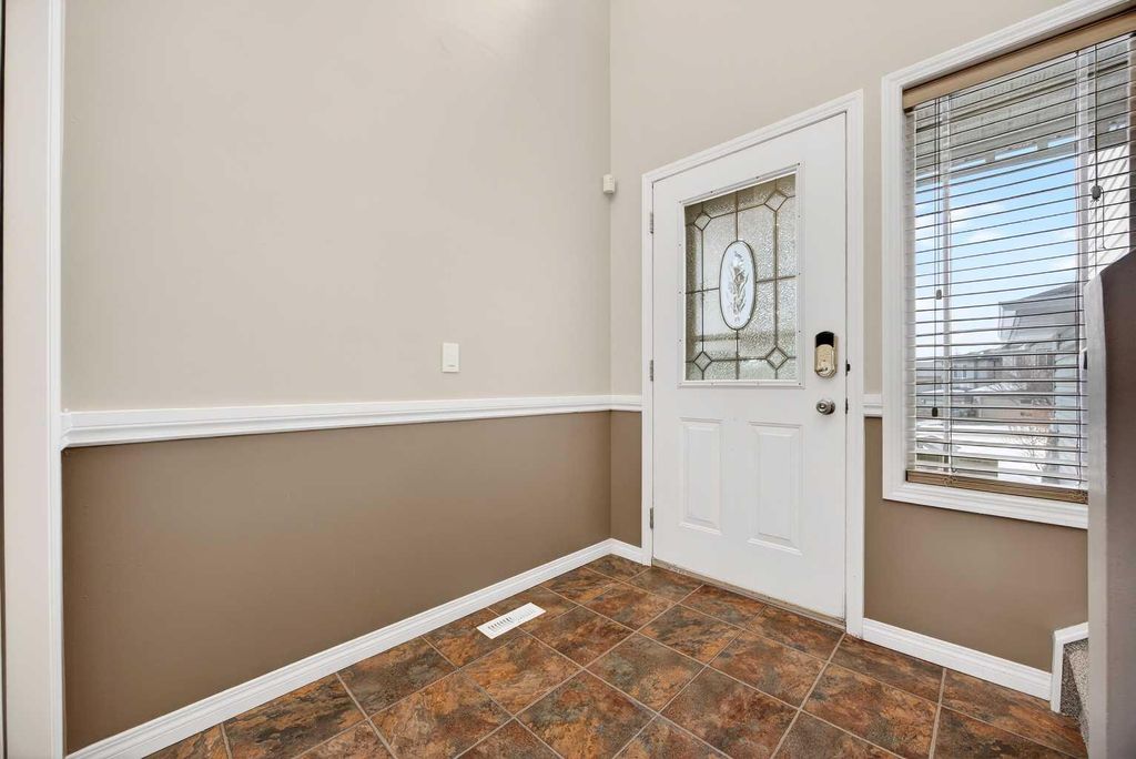 Photo of 378 Panamount Drive NW, Calgary, AB T3K 5M1 (MLS # A2295063)