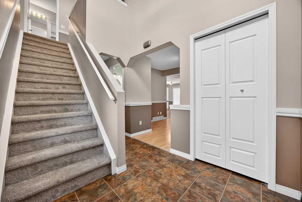 Photo of 378 Panamount Drive NW, Calgary, AB T3K 5M1 (MLS # A2295063)