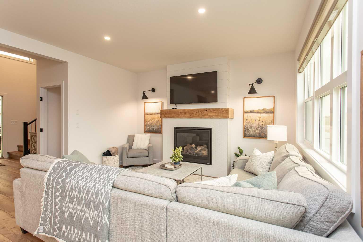5925 Panorama Drive