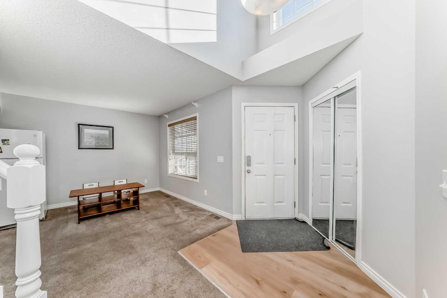 307 Panatella Court NW