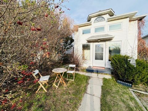 Photo of 142 Hunterhorn Drive NE, Calgary, AB T3P 0B1 (MLS # A2304076)