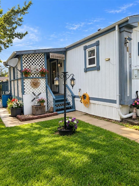 Photo of 212 Lucknow Street, Veteran, AB T0C 2S0 (MLS # A2346916)