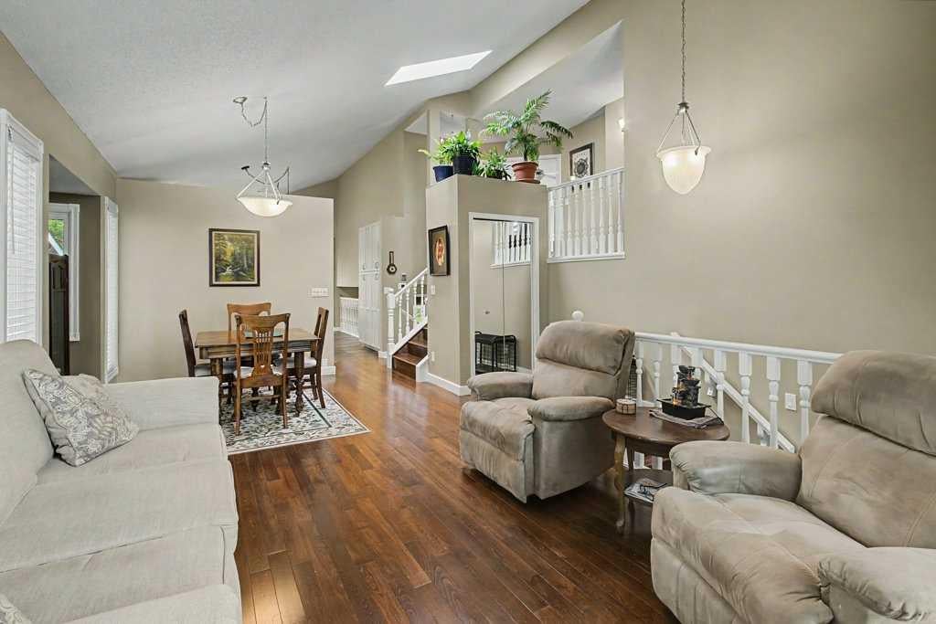 43 Riverside Road SE