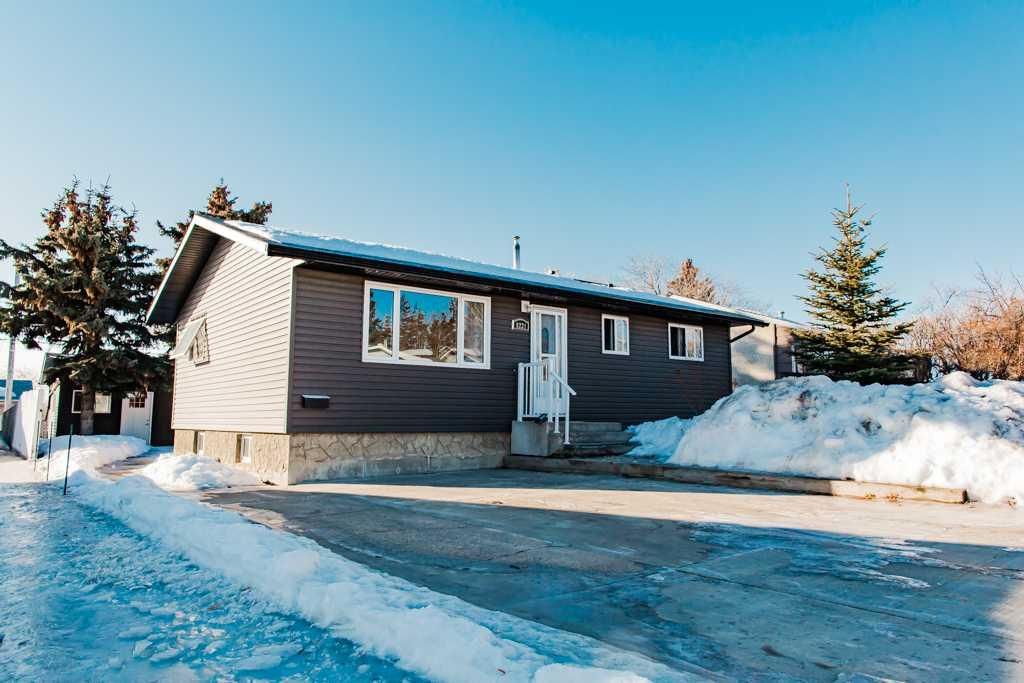 Photo of 9221 111 Avenue, Grande Prairie, AB T8V 3L7 (MLS # A2286493)