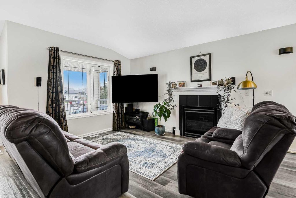 Photo of 8214 115A Street, Grande Prairie, AB T8W 2R1 (MLS # A2303739)
