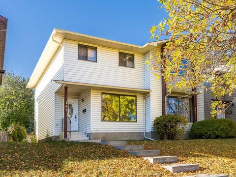 147 Berwick Way NW Calgary AB T3K 1B8