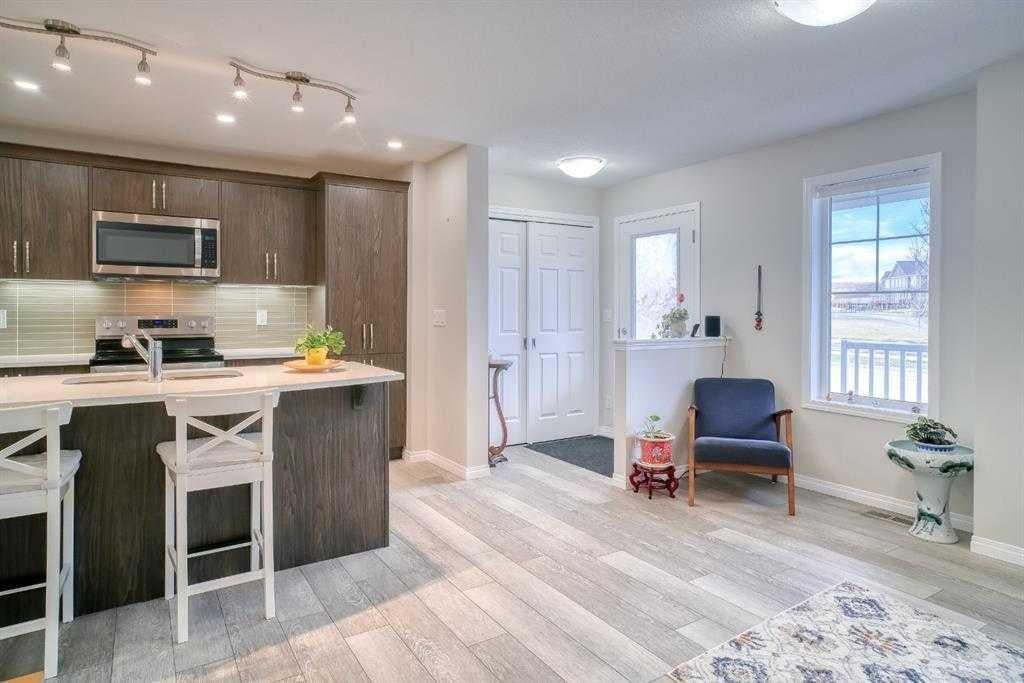 97 Yorkville Boulevard SW