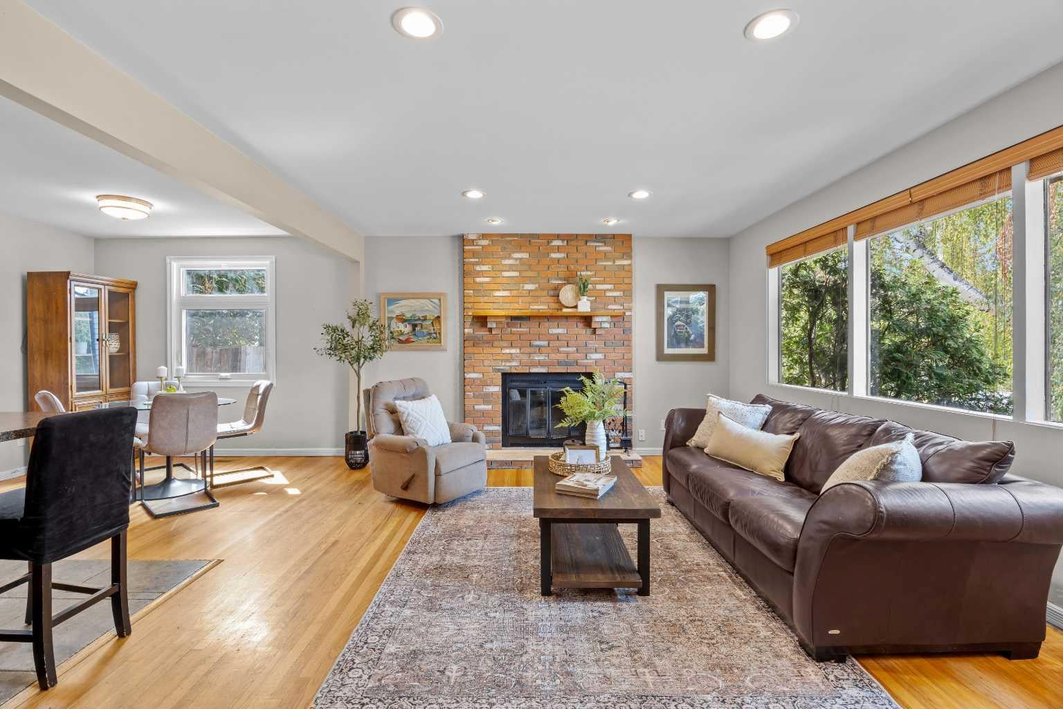 30 Gateway Drive SW