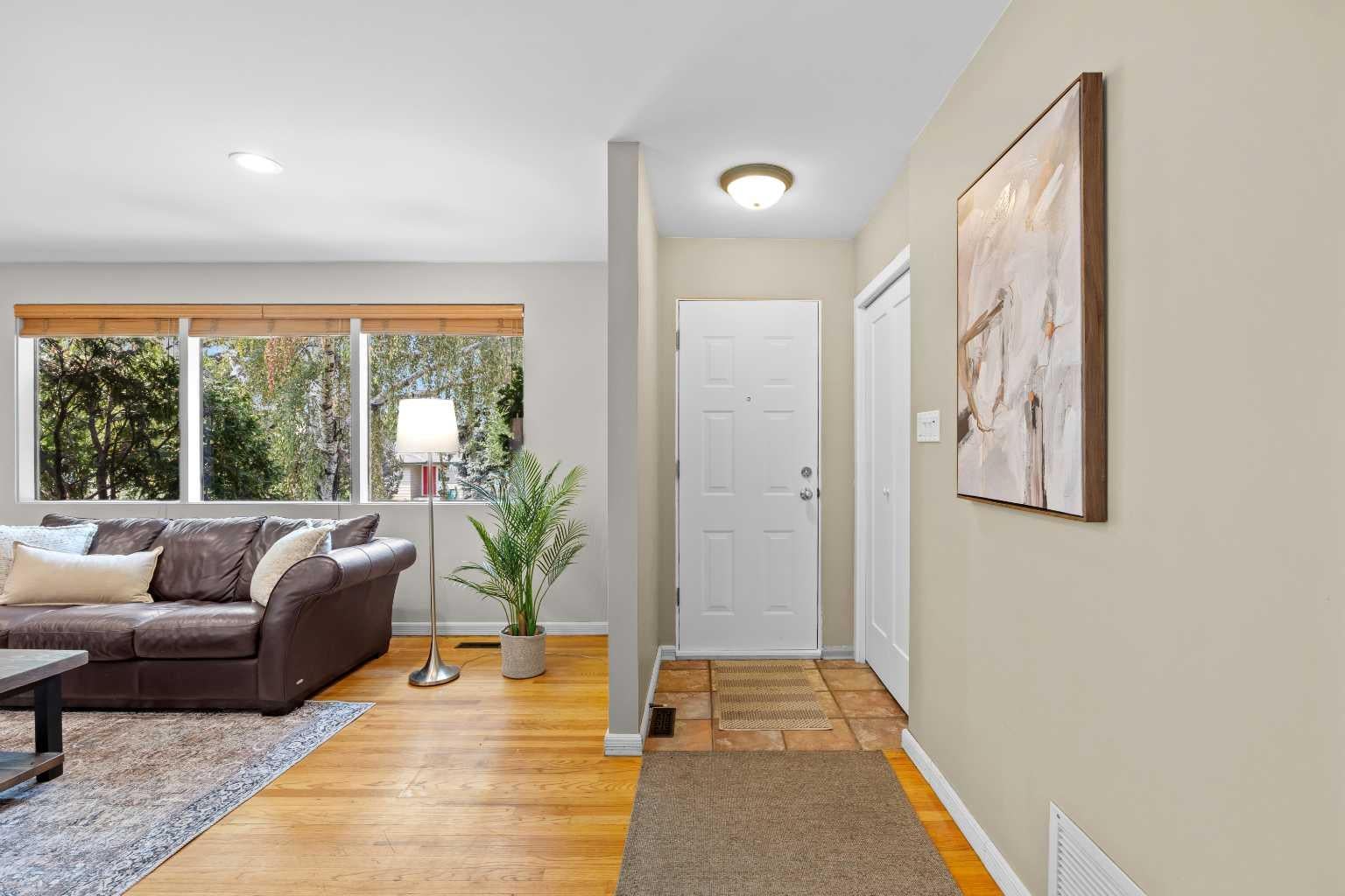 30 Gateway Drive SW