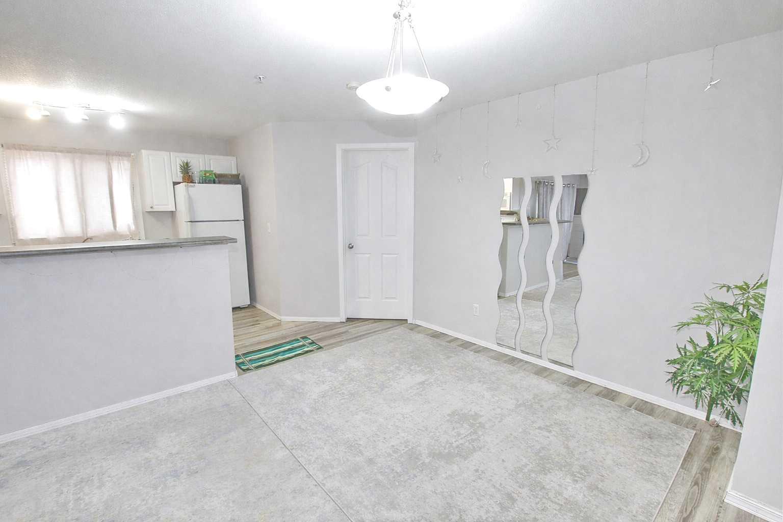 12A Ironside Street 1301