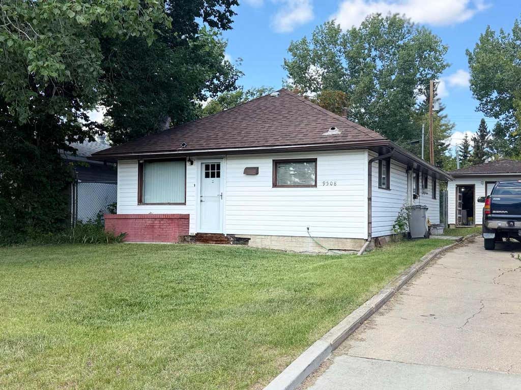 Photo of 9508 104 Avenue, Grande Prairie, AB T8V 1E3 (MLS # A2336004)
